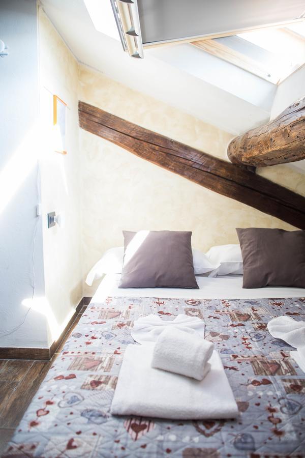 Correggio Central Nest